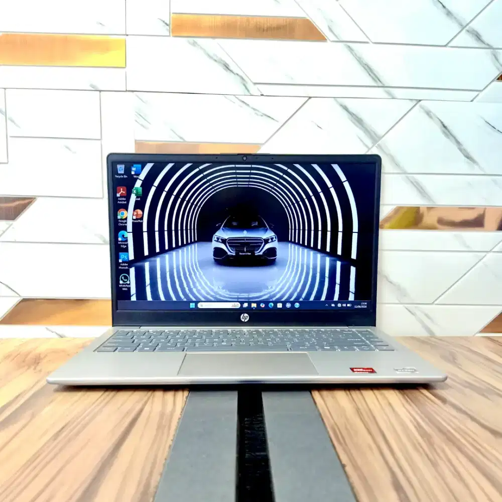 HP 14 EM032AU AMD RYZEN 3 7320U 8GB SSD 512GB 14.0INCH FHD WINDOWS 11