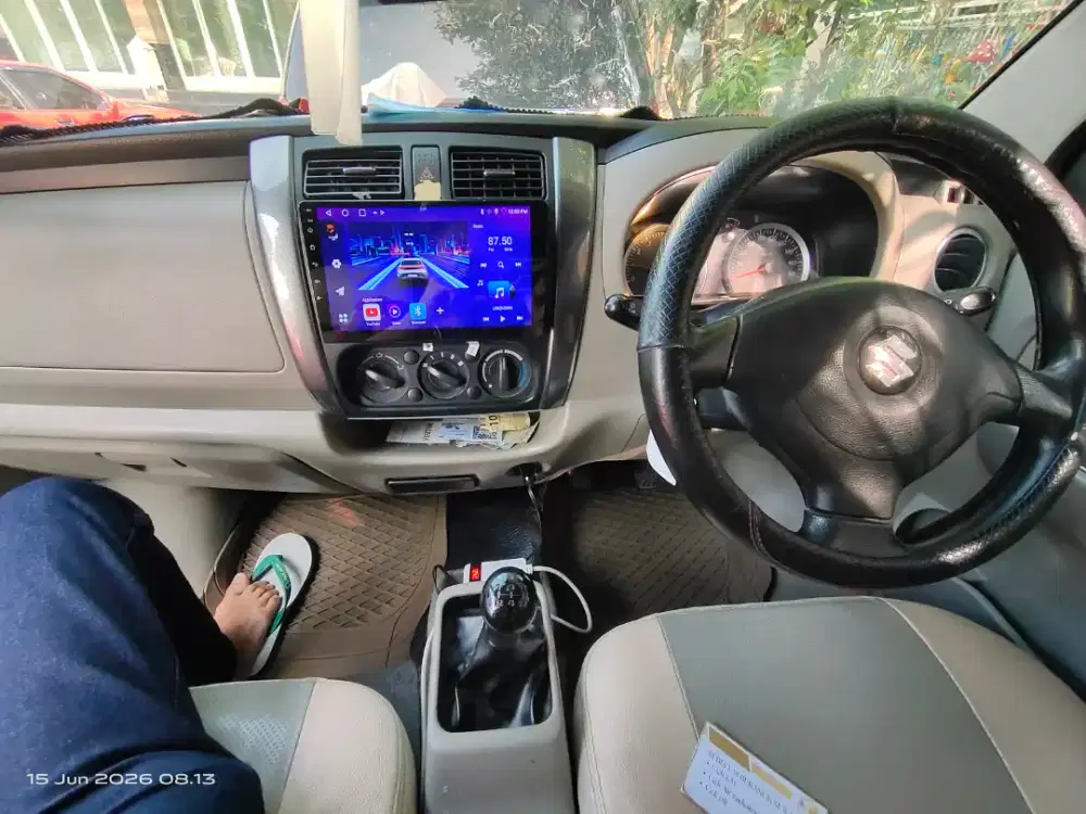 Suzuki apv luxury 20111