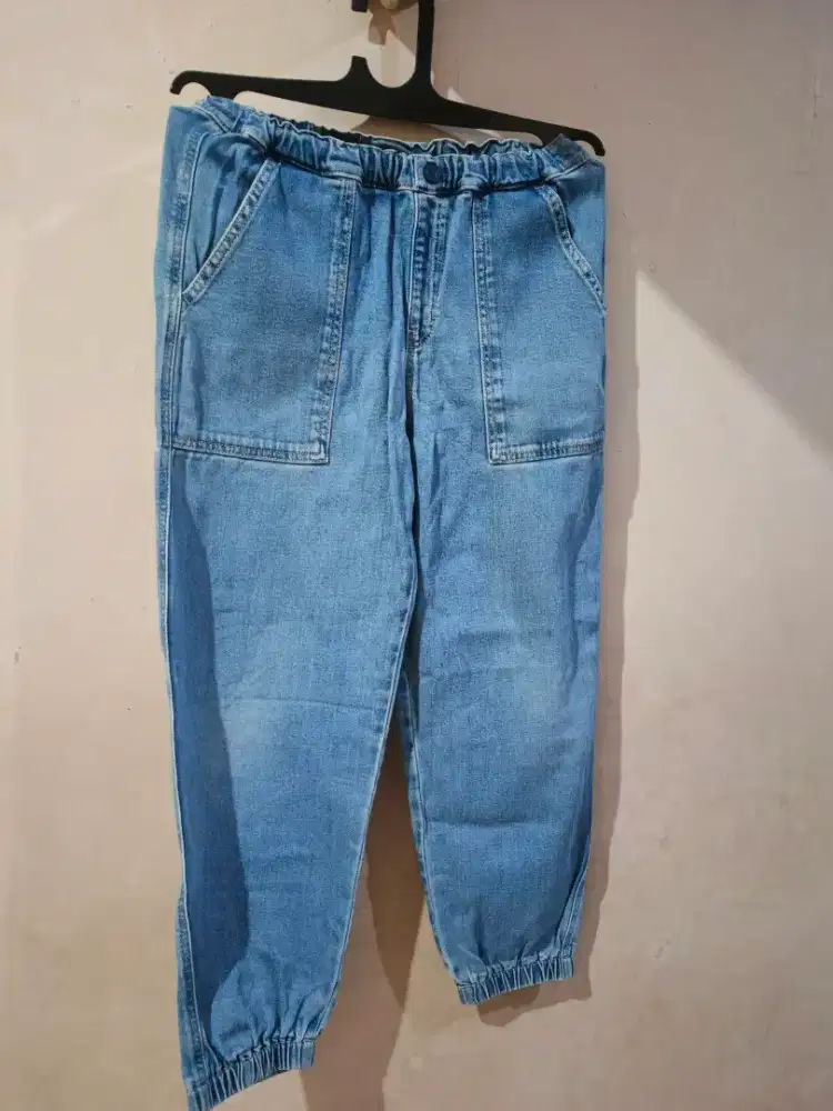 Joger denim uniqlo