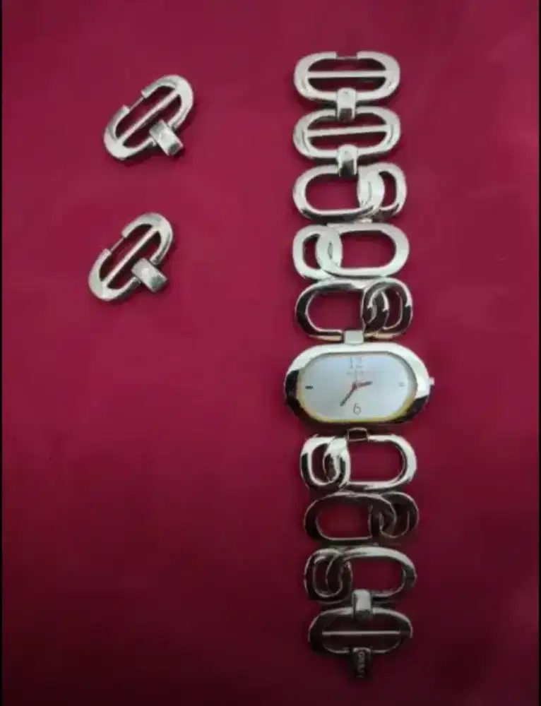 Jam tangan guess