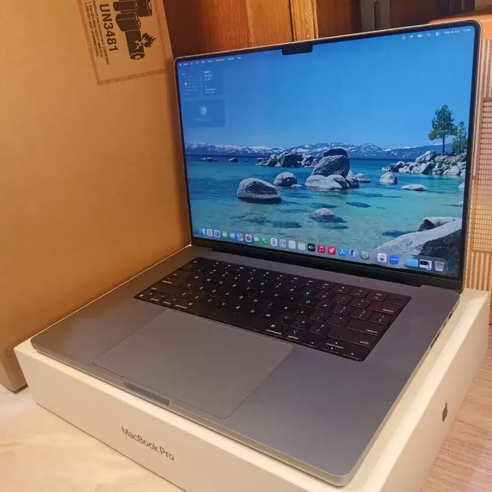 MACBOOK M1 PRO 16inchi Ram 16gb Ssd 512gb iBox fullset ORI