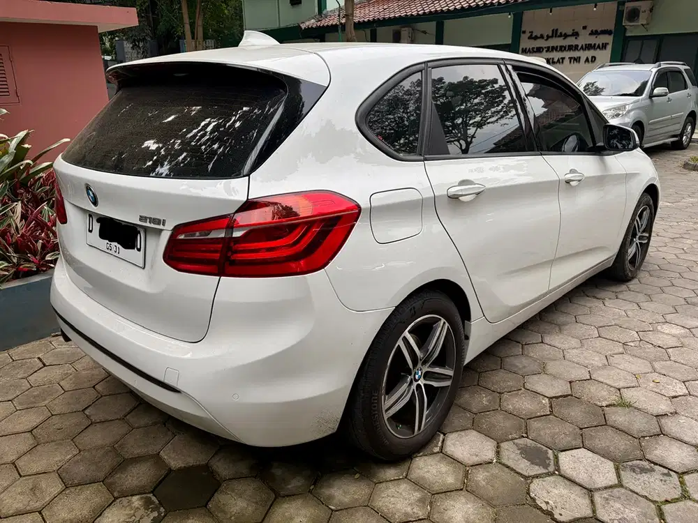 BMW 218i 2015 Bensin