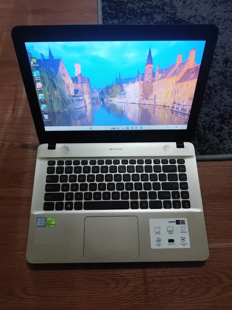 ASUS VivoBook X441UBR ( i3-7020U MX110 2GB GDDR5 SSD 240GB 4GB DDR4 )