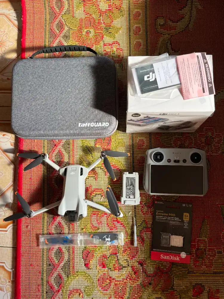 Dijual Drone DJI Mini 3 RC Layar (Negoo)