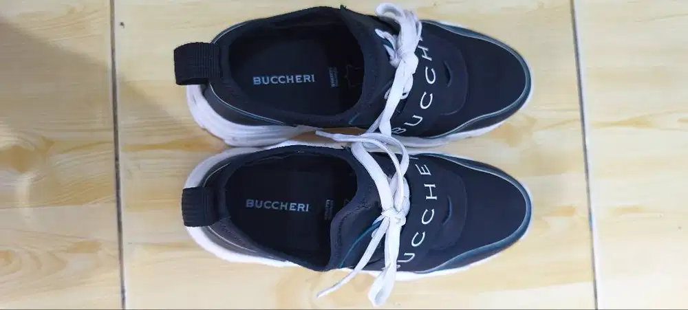 Sepatu Wanita Buccheri Alisa baru pakai 2x, kondisi bagus size 38