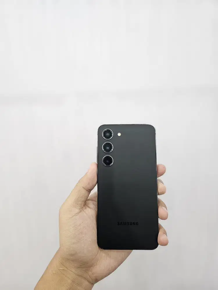 Samsung S23 256GB Mulus full set tanpa masalah