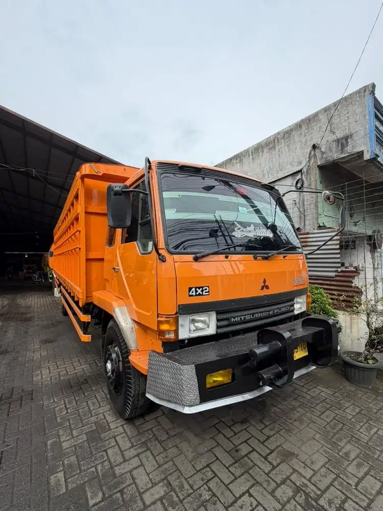 MITSUBISHI FUSO 4x2 TRUCK 8,3 amter 2014 TRUCK BAK BESI