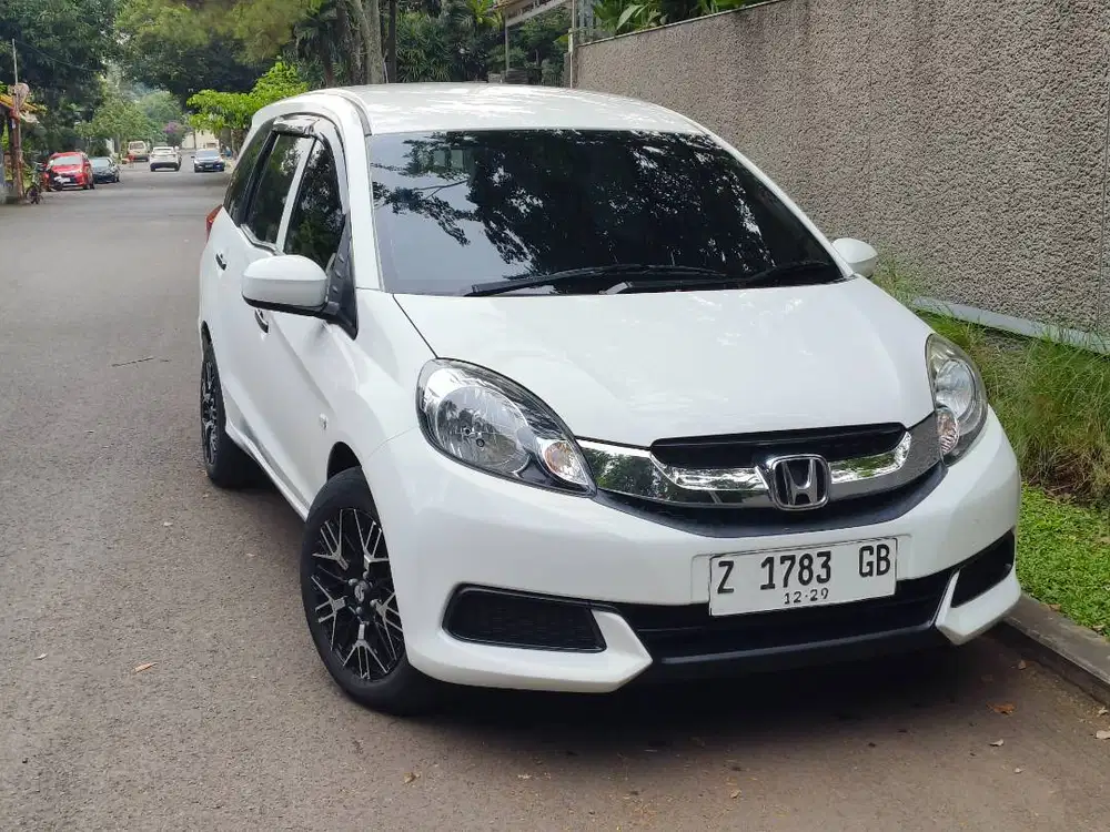 honda mobilio S mt manual 2014 putih mulus bandung