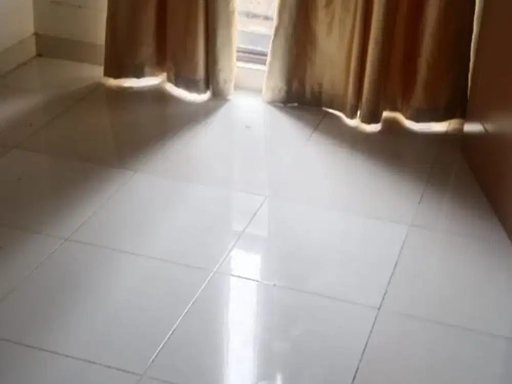 Rumah Sewa Hadap Utara Layout Efisien di Discovery Bintaro LR-18407