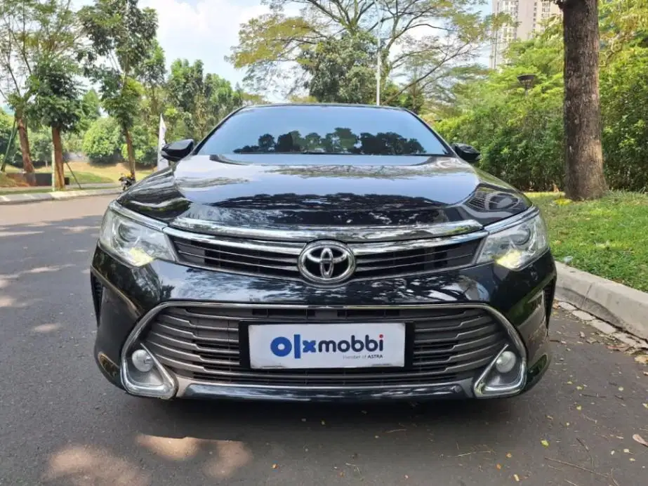 LOW DP Toyota Camry 2.5 V Bensin-AT 2015 9DN