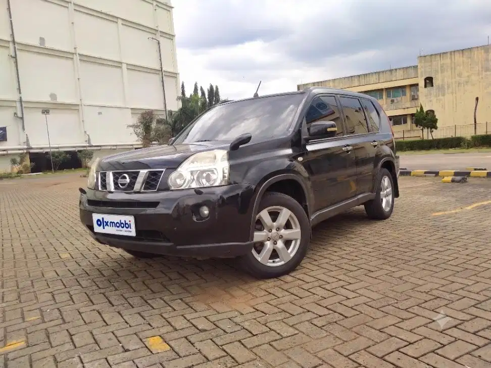 TDP 5, JT Nissan X-Trail 2.5 ST Bensin-AT Hitam 2012