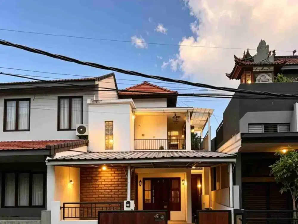 Rumah Modern 2 Lantai Di Nuansa Utama Jimbaran