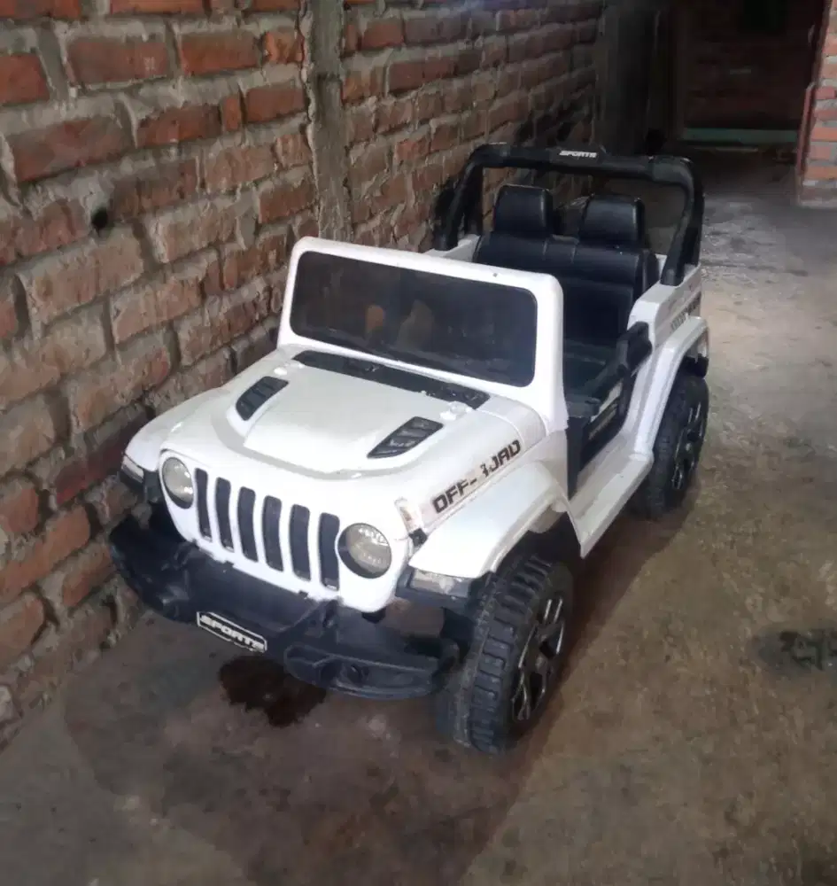 Mobil aki anak jeep