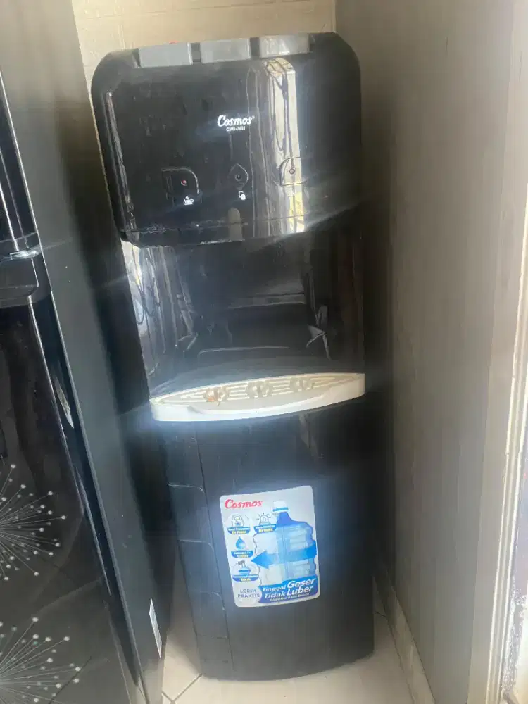 Dispenser cosmos hot n cold