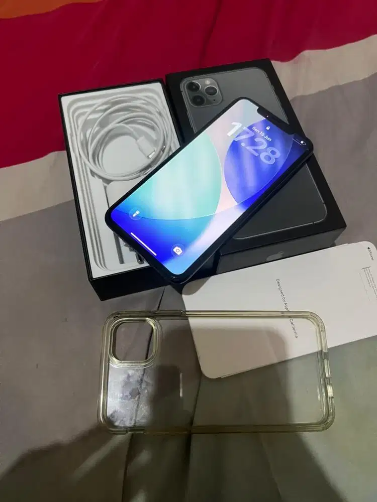 Iphone 11 pro max 256gb midnight green