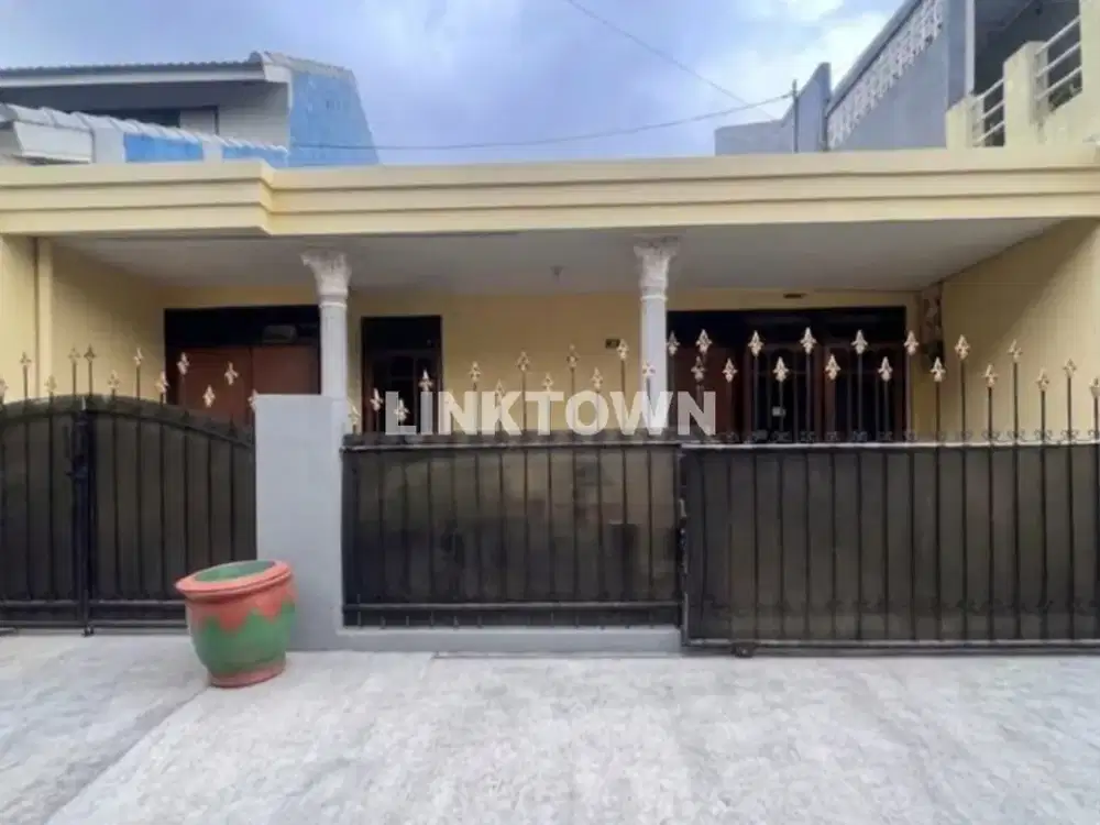 Disewakan Murah Rumah 1,5 Lantai di Danau Sentani Dalam Malang