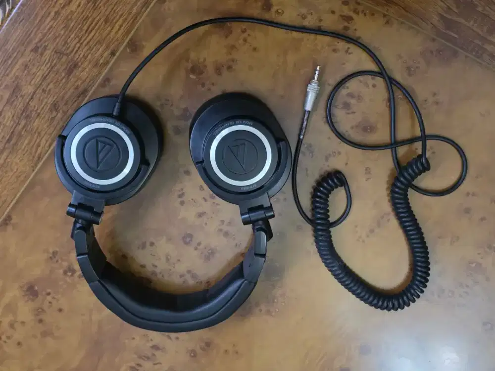 Audio Technica ATH M50 mulus like new