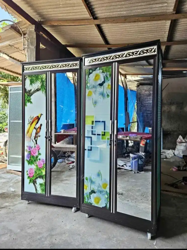 Lemari baju aluminium 2 pintu
