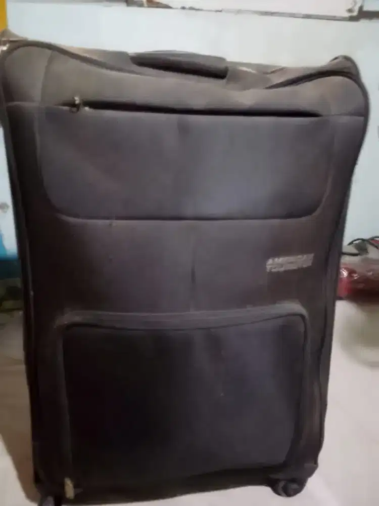 Dijual Koper American Tourister size besar