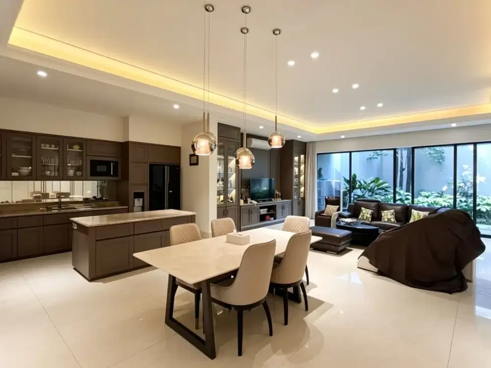 Dijual Rumah Mewah di Tebet Barat - One Gate System, Akses 3 Mobil, Taman Belakang Luas