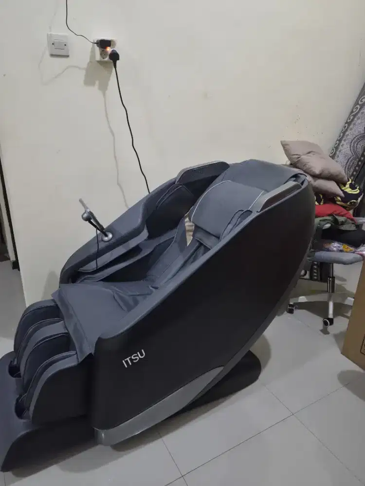 Kursi pijat elektrik ITSU