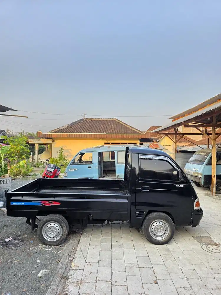Mitsubishi Tss120 th94 Surat lengkap minibus(POTONGAN)