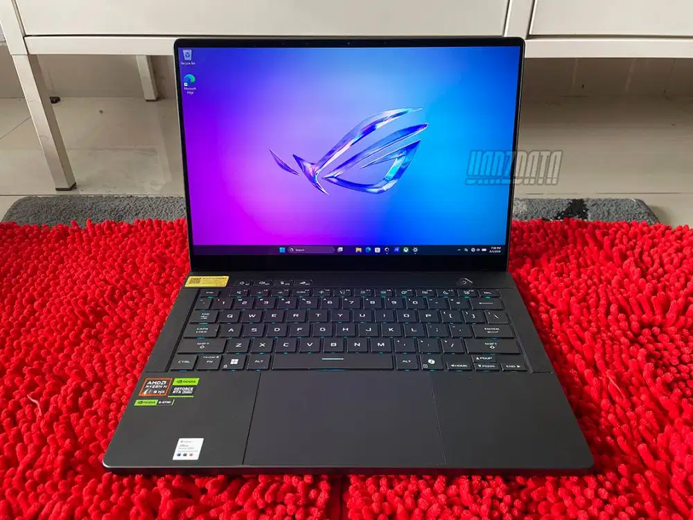 ASUS ROG ZEPHYRUS G14 GA403WM, Ryzen AI 9 HX 370, RTX 5060, Garansi Re