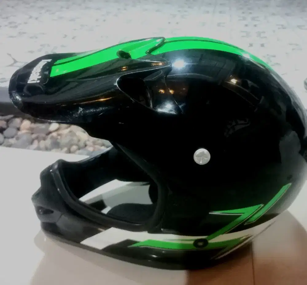 Helm Hijau Kawasaki