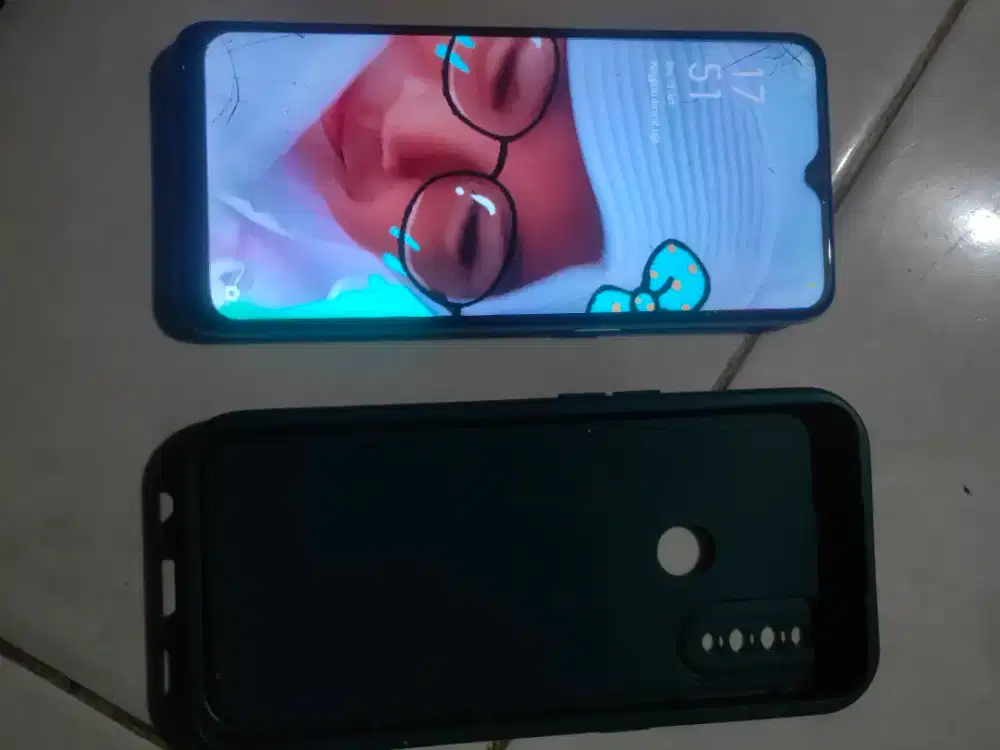 Oppo warna hijau ram 8/256