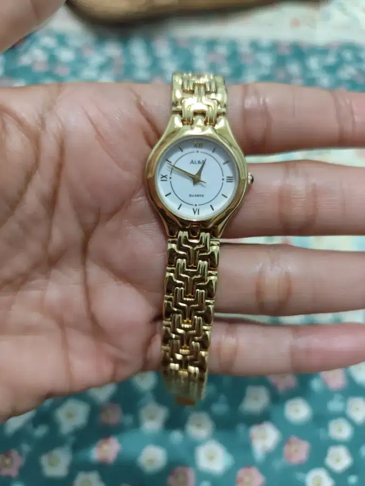 Di jual jam alba