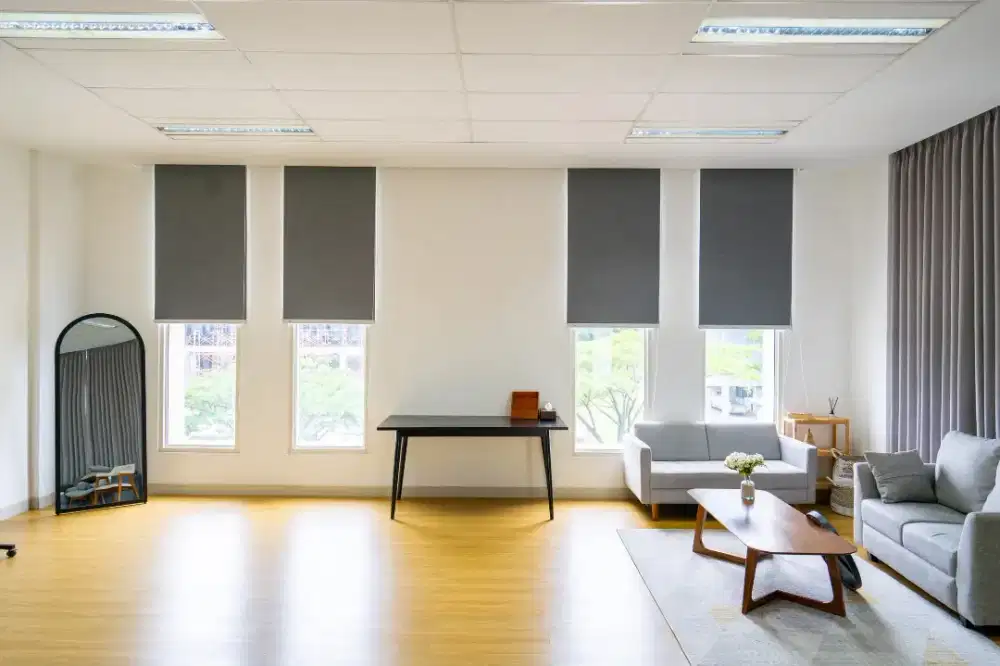 Roller blind tirai rumah dan kantor