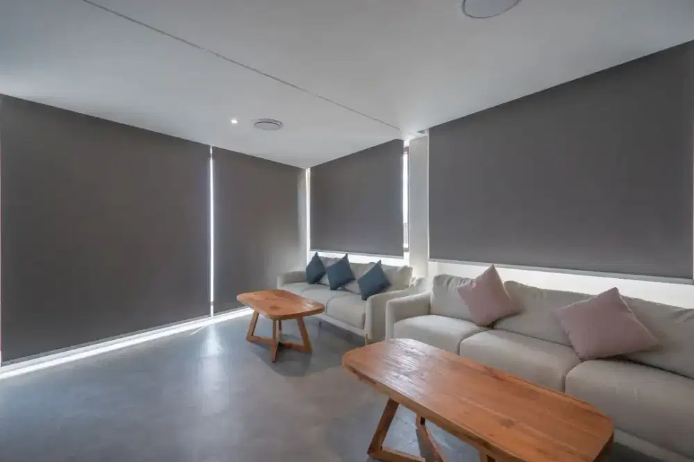 Roller blind tirai rumah dan kantor