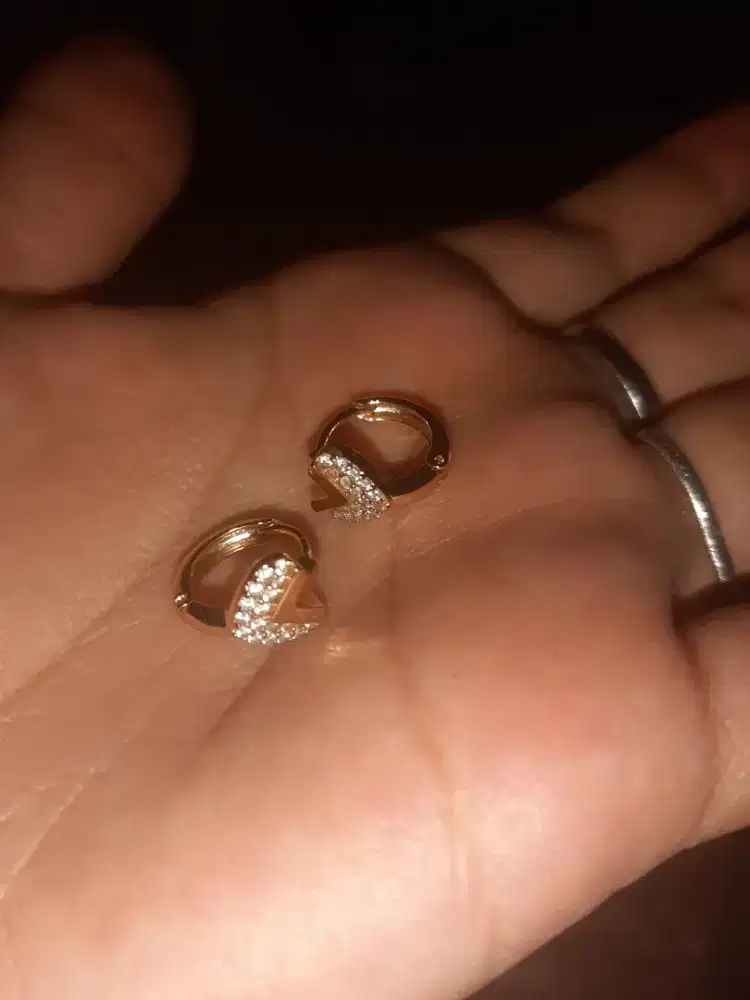 Anting emas  lucu bisa untuk anak anak juga