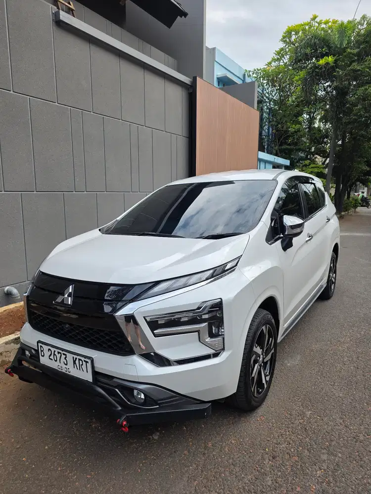 Mitsubishi Xpander Ultimate 2025 White (KM.4rb) Like New !!