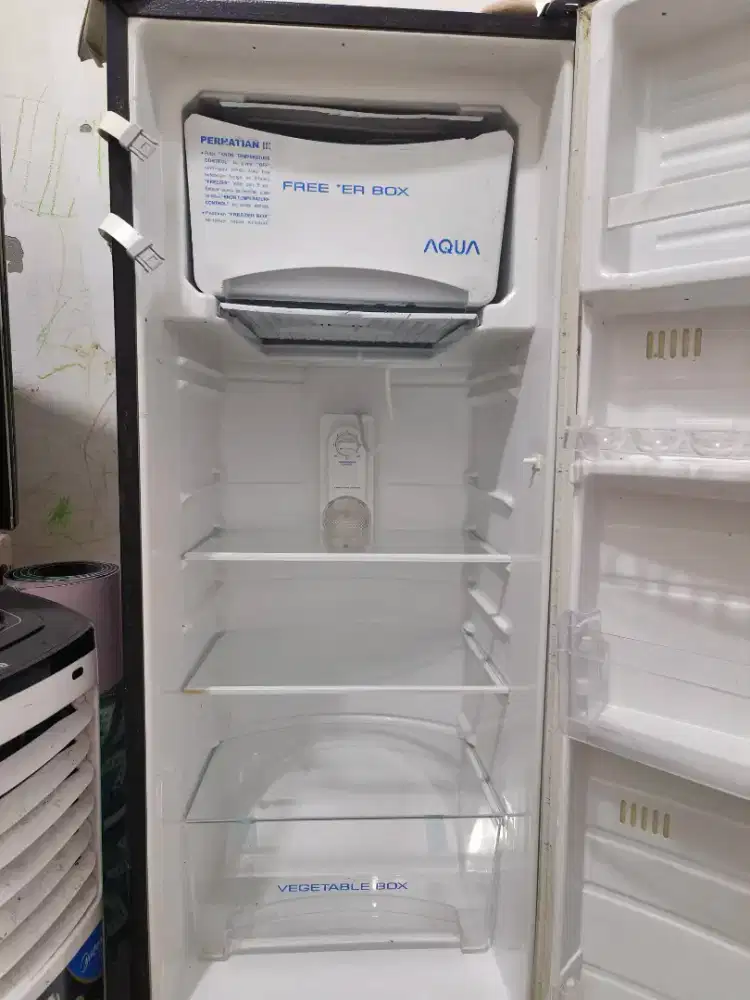 DIJUAL KULKAS BEKAS NORMAL