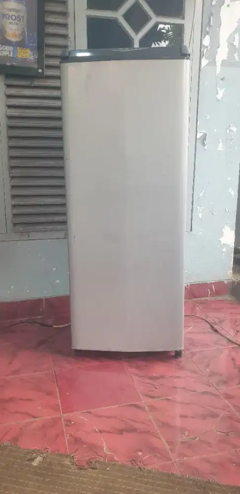 Di jual kulkas 1 pintu siap pakai
