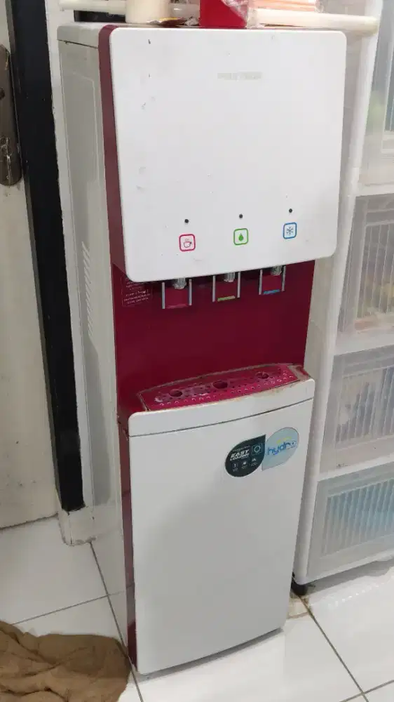 Dispenser galon bawah Polytron PWC 777