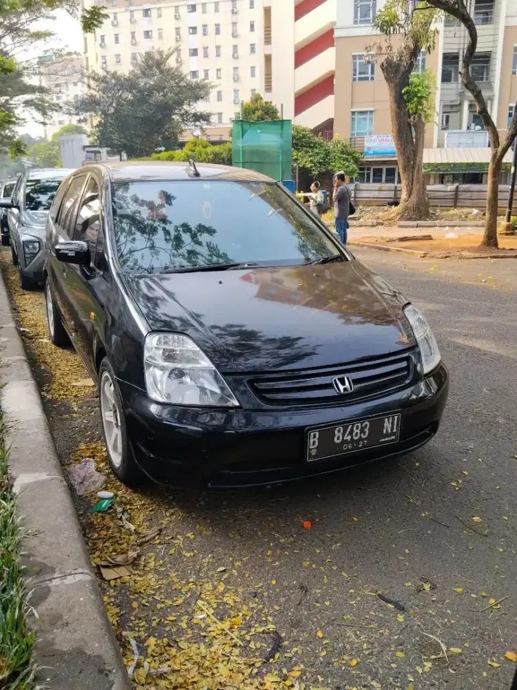 Honda stream cc 1,7 thn 2002