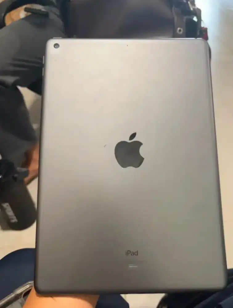 iPad 9th Generation (64GB, Wi-Fi, Space Gray/Silver) iBox Original