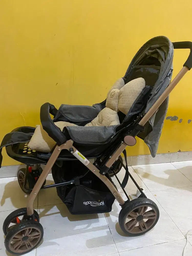 Stroller Space Baby tipe 6055 bonus alas stroller empuk