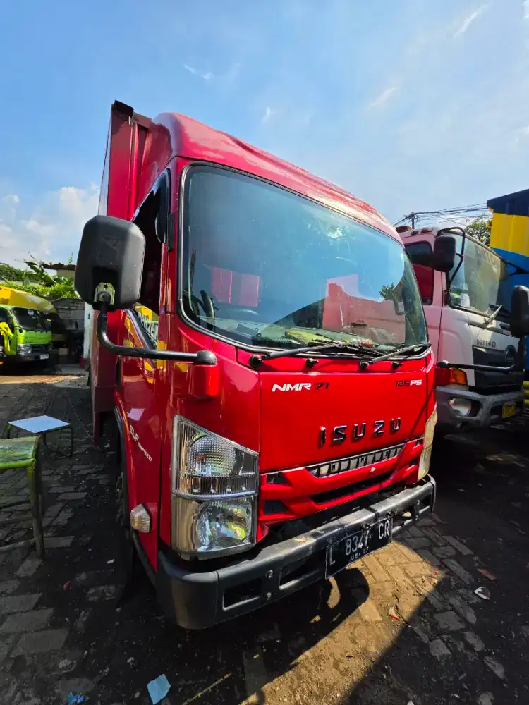 Isuzu elf NMR 125 ps lwb long sasis bok besi 5.8 m thn 2015