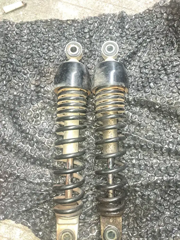 Shockbreaker belakang ori copotan Jupiter z1
