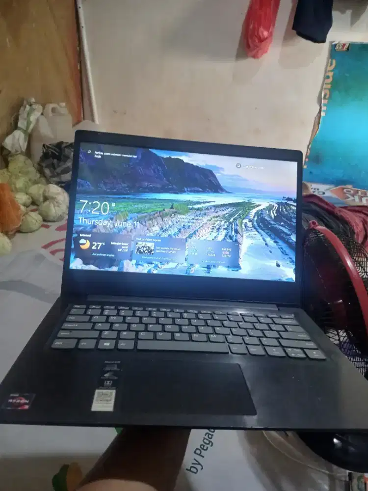 Laptop Lenovo s145 ryzen 3