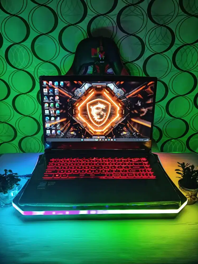 MSI Thin 15 UCX [GEN 11] RAM 8Gb SSD 512GB  DUAL VGA Nvidia RTX 3050