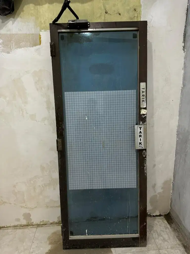 Pintu Alumunium Kaca