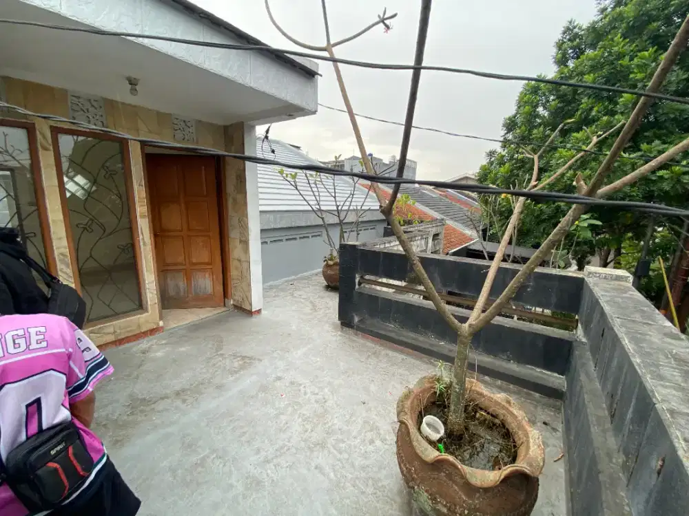 DISEWAKAN - Rumah 2 Lantai, Kota Bandung
