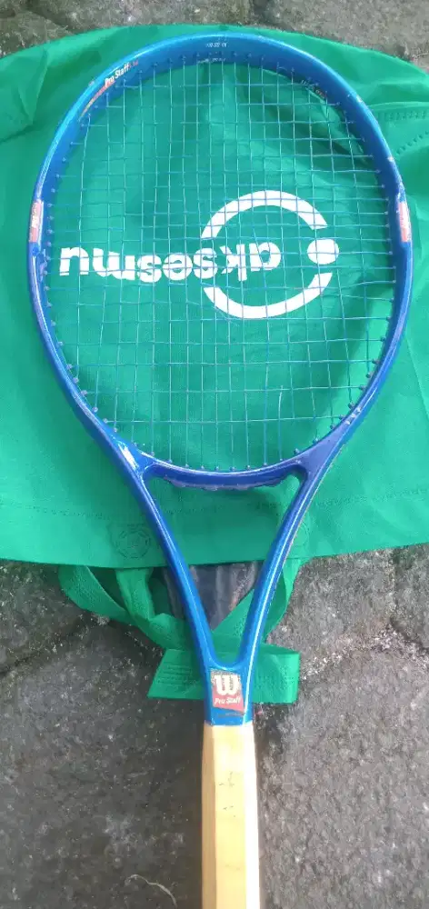Raket tenis Wilson
