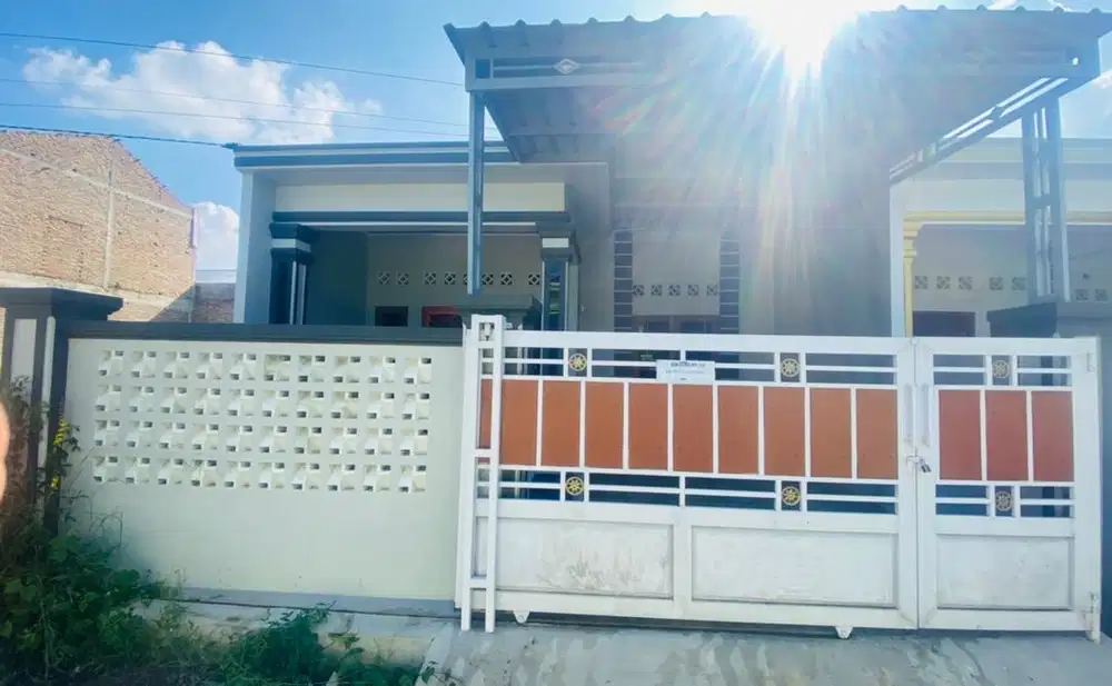 DI KONTRAKAN RUMAH DI SUMBER JAYA II Gg SUKUR