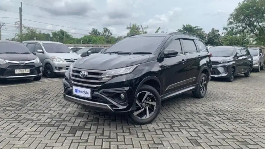 LOW DP Toyota Rush 1.5 S GR Sport Bensin-AT 2021 KZN