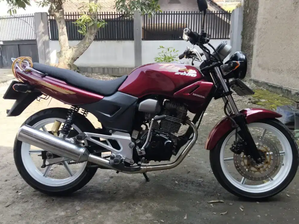 Honda Tiger 2000